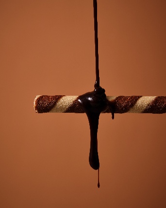 Wafer stick with chocolate drizzle