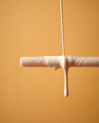 Wafer stick with vanilla drizzle